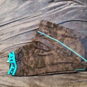 Under Armor compression tights